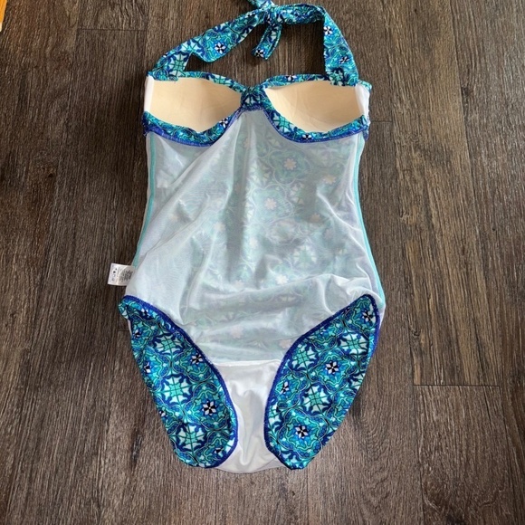Assets Spanx size small One piece swimsuit great condition - Picture 8 of 11